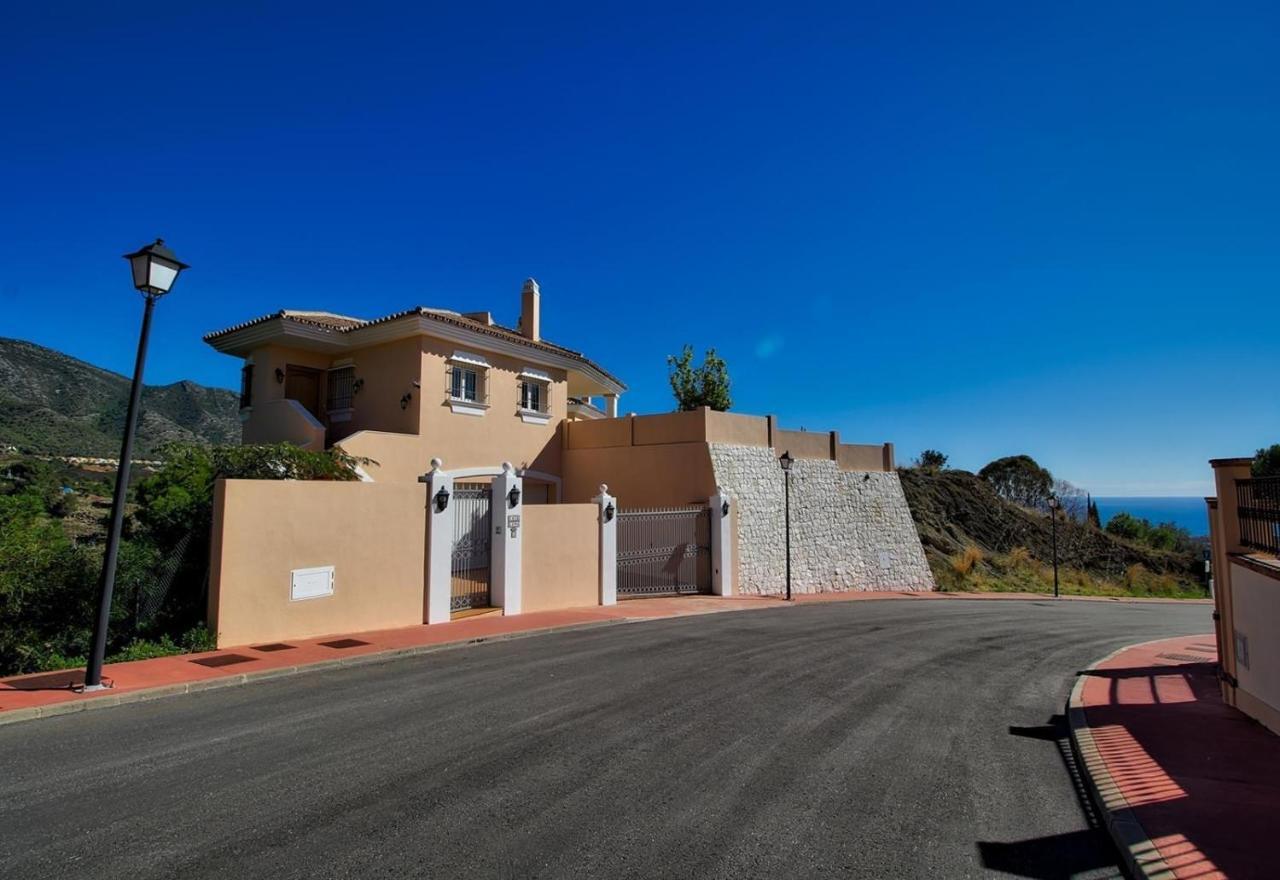 Luxurius Villa With Private Pool Mijas Exterior photo